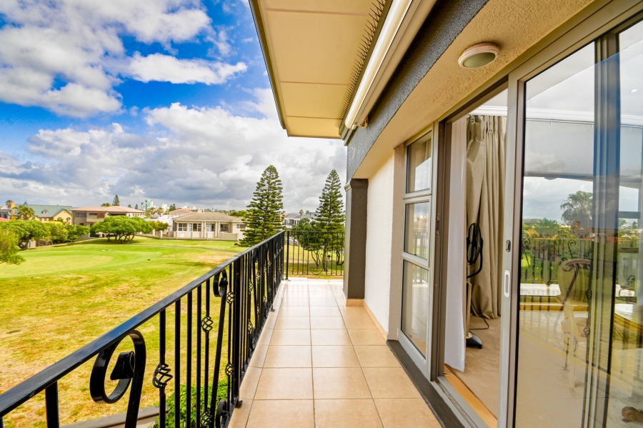 5 Bedroom Property for Sale in Greenways Golf Estate Western Cape